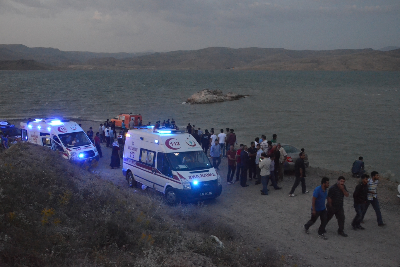 Baraj suyunda boğulan 2 kardeşin cesedine ulaşıldı Baraj suyunda boğulan 2 kardeşin cesedine ulaşıldı